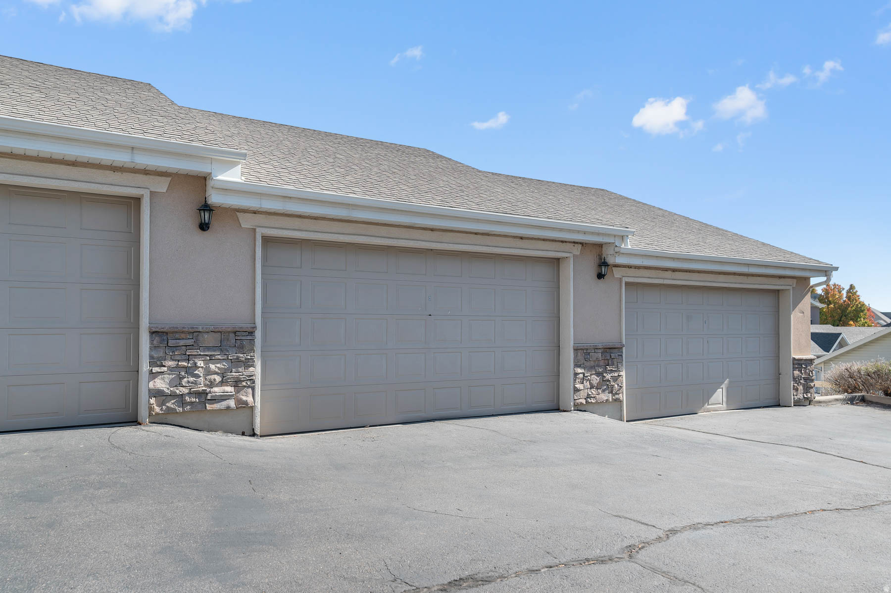 HARVEST HILL - Residential