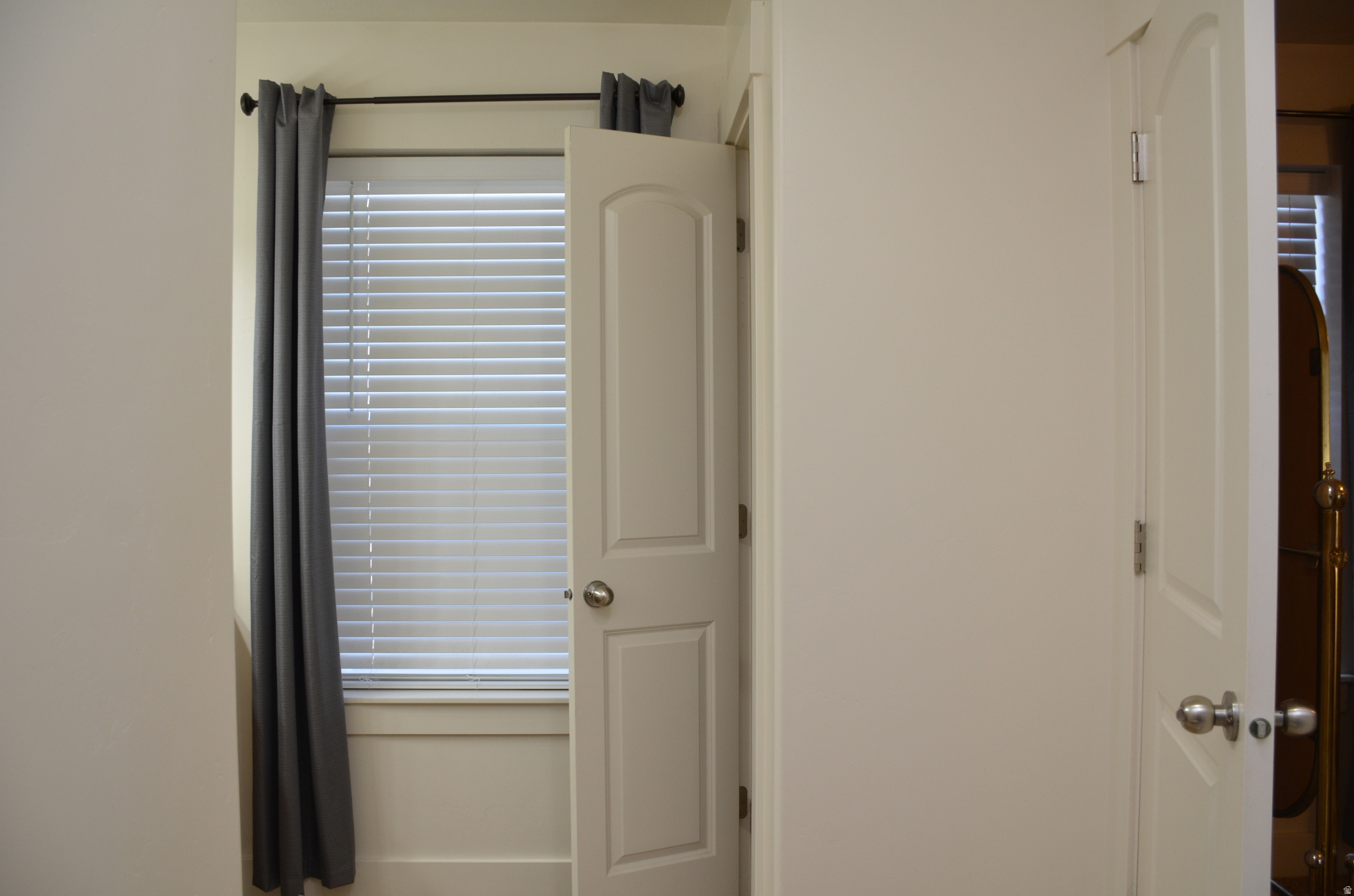 ASHBURY COURT - Residential