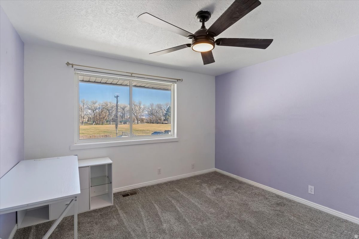 COLONIAL GARDENS - Residential