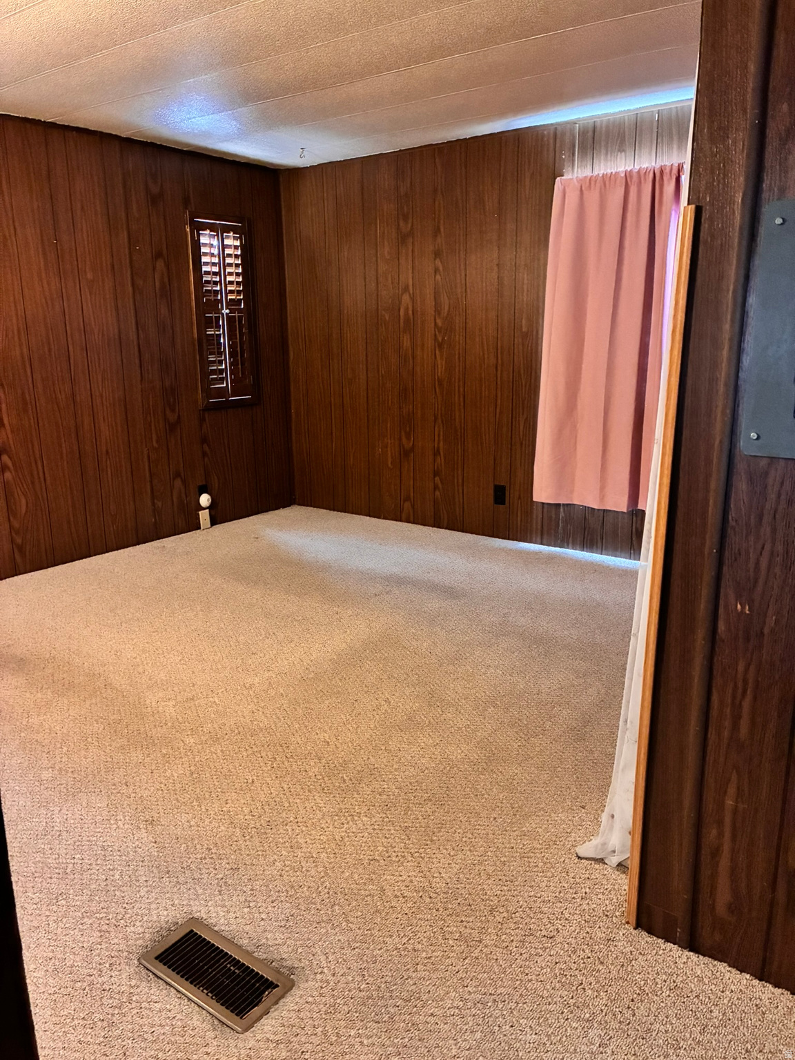 WINCHESTER ESTATES - Residential