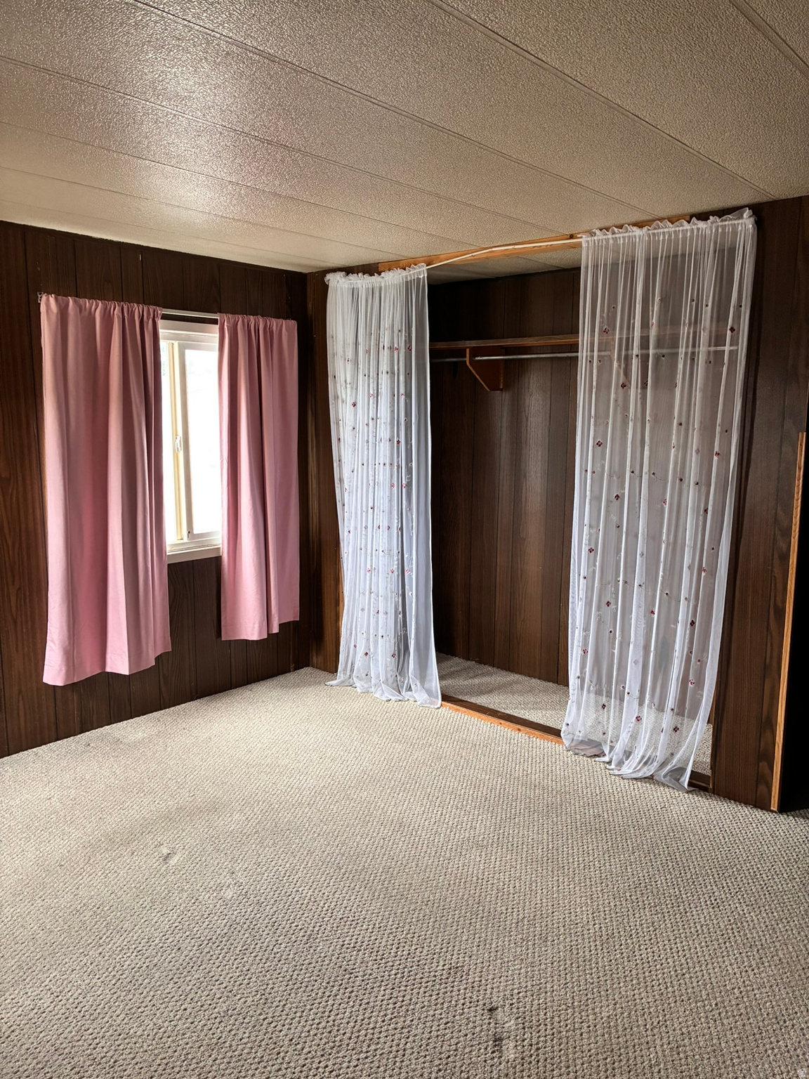 WINCHESTER ESTATES - Residential