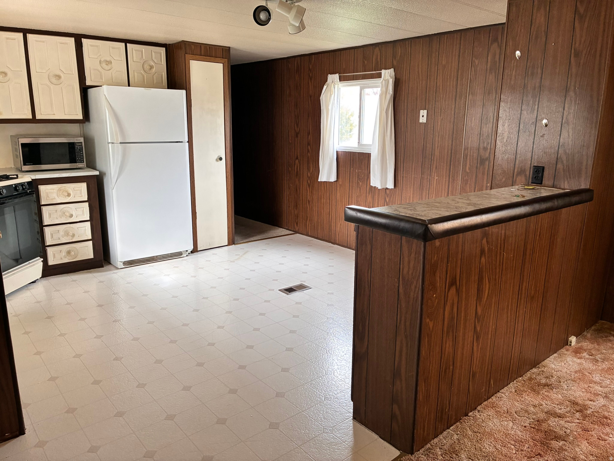 WINCHESTER ESTATES - Residential