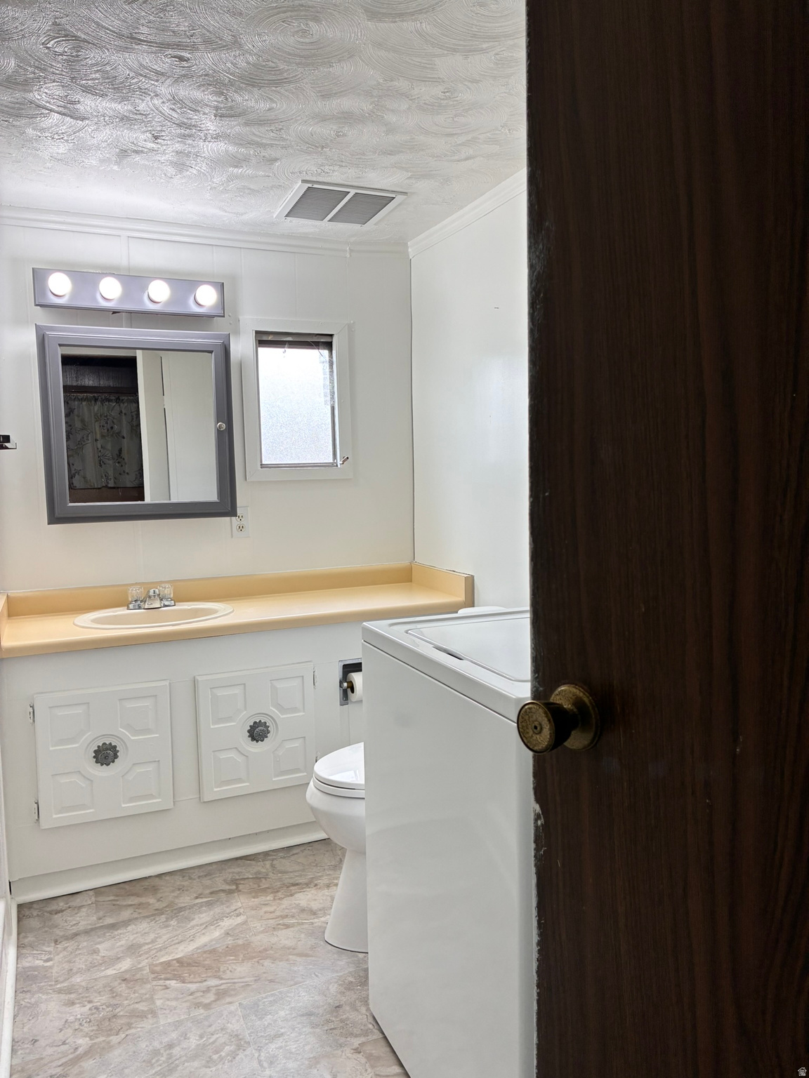 WINCHESTER ESTATES - Residential