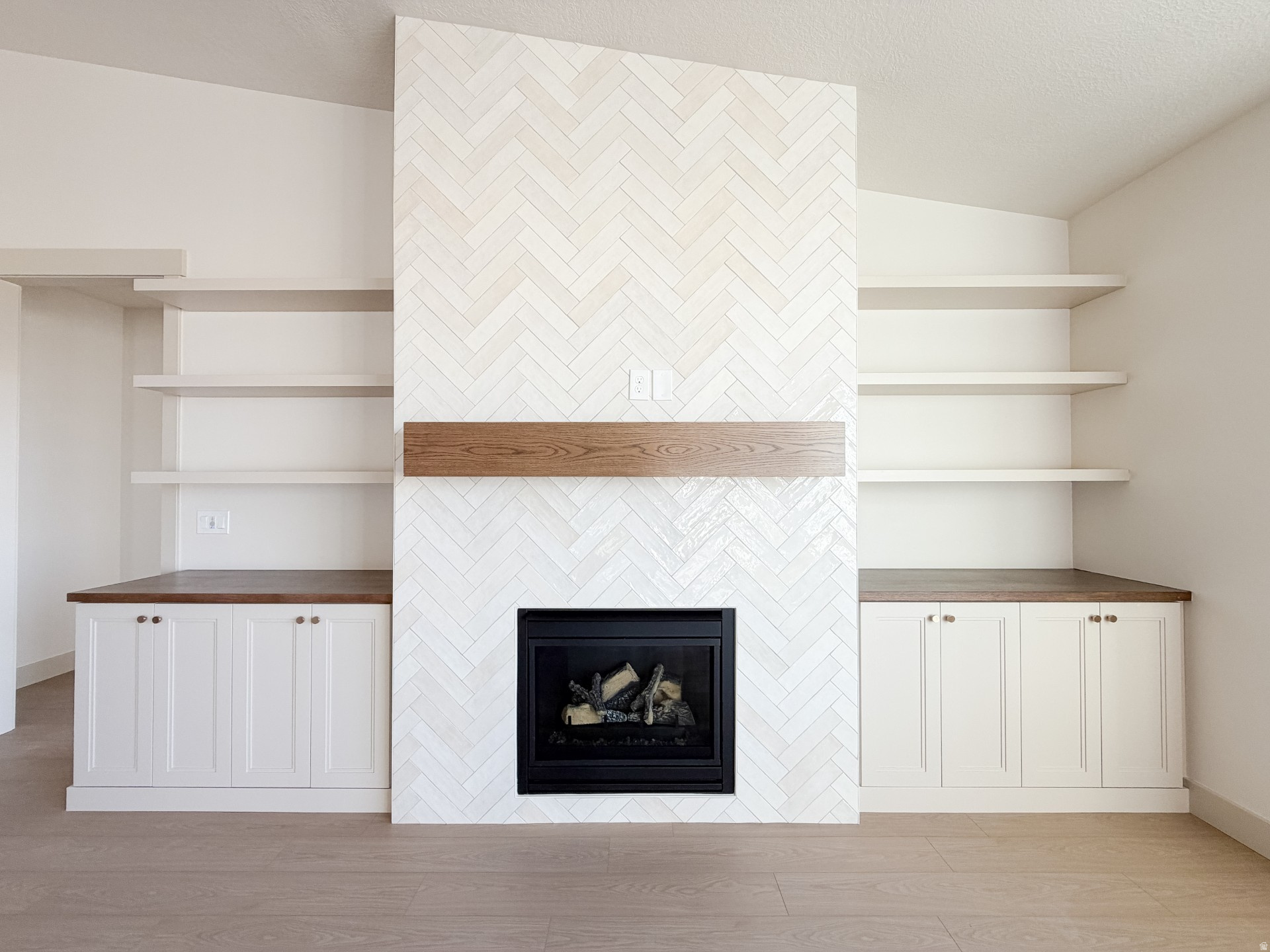 OVERLAKE ESTATES - Residential