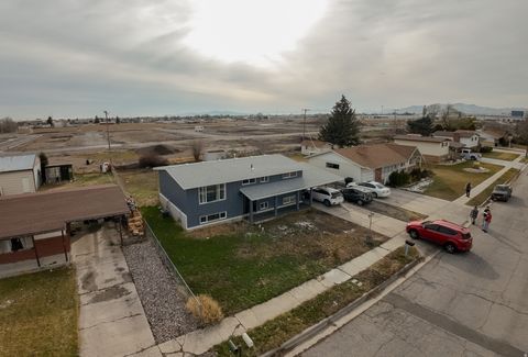 Photo of 137 W 1025 S, Garland, UT 84312 (MLS # 2135821)