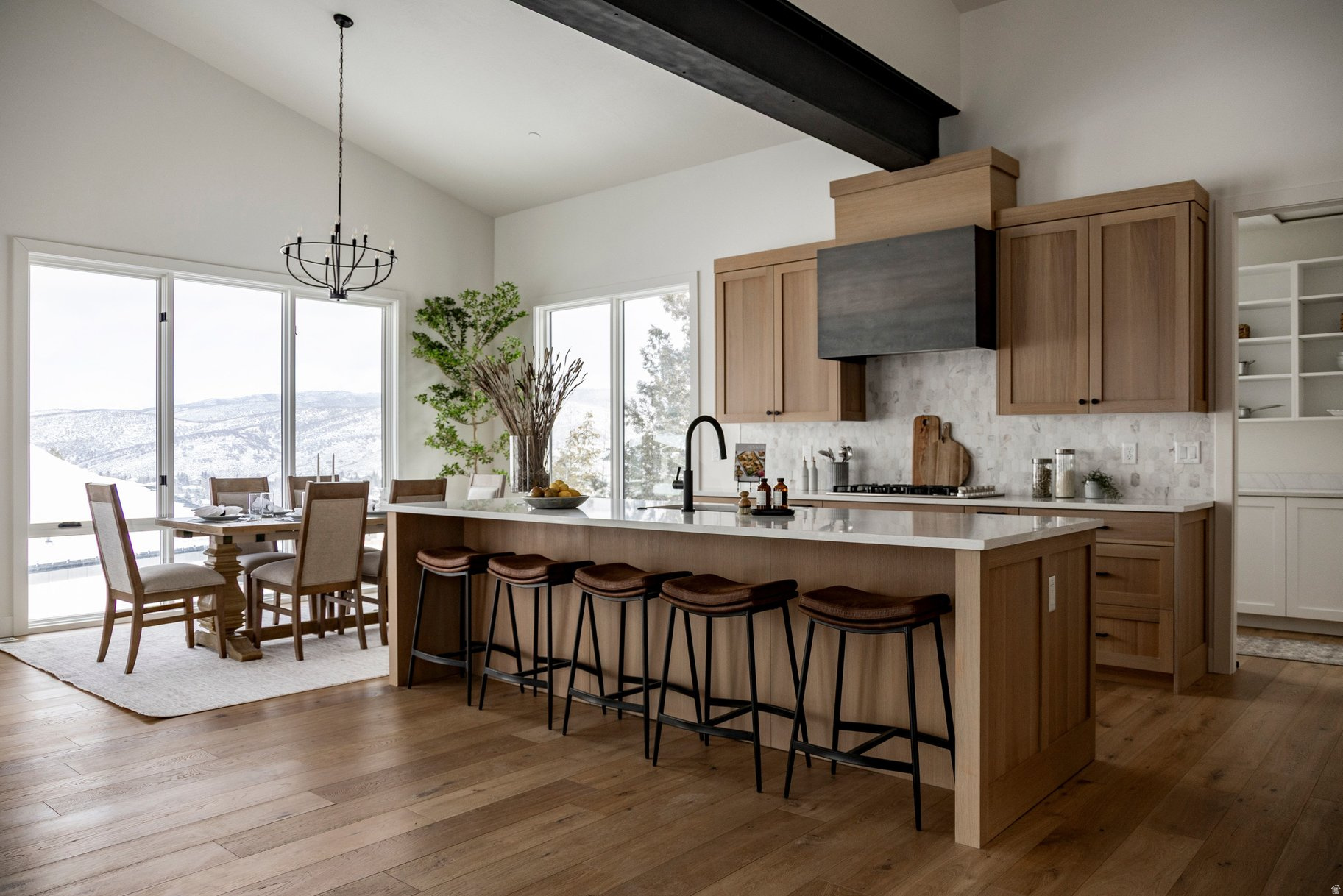 DISCOVERY RIDGE - Residential