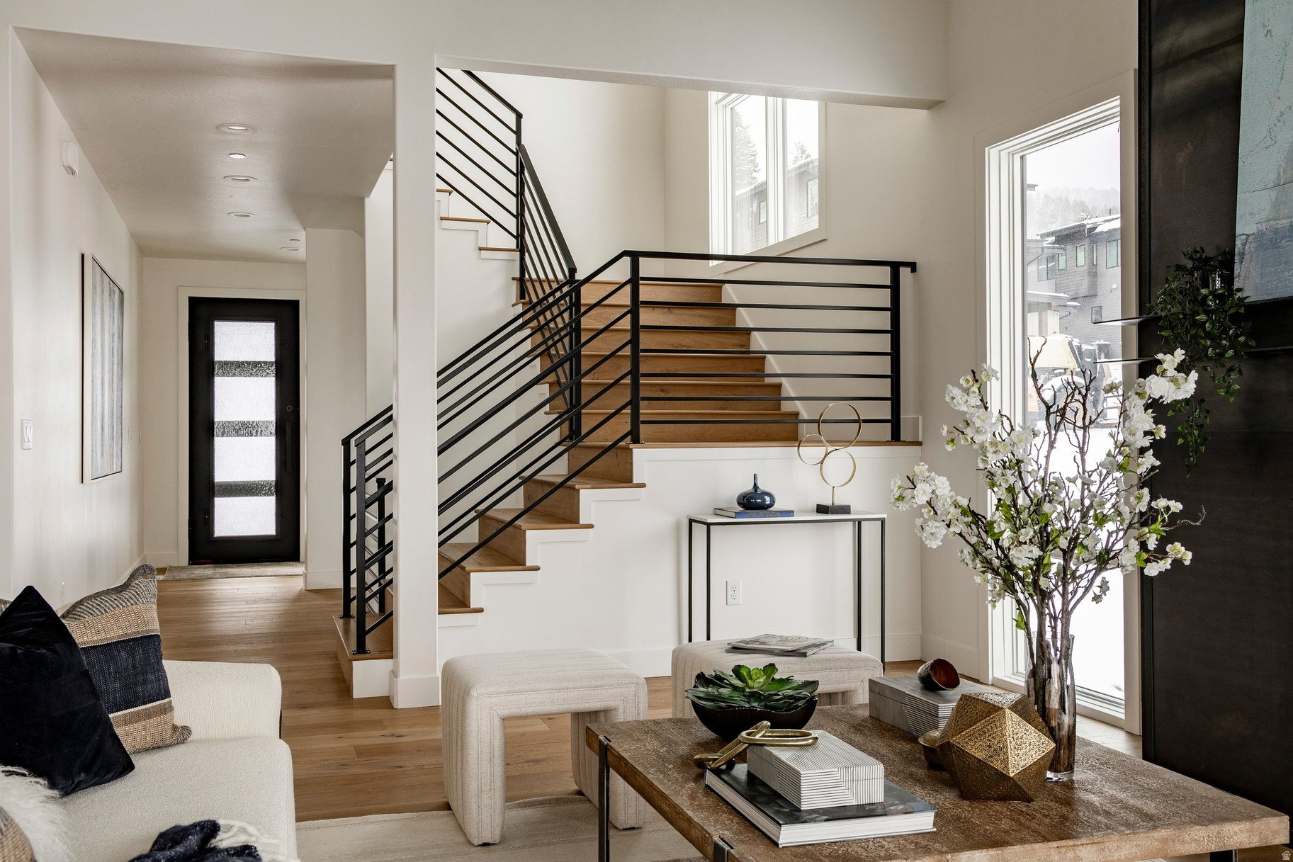 DISCOVERY RIDGE - Residential