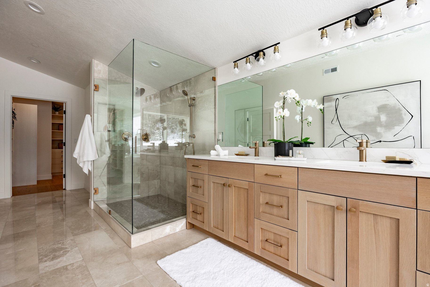 DISCOVERY RIDGE - Residential