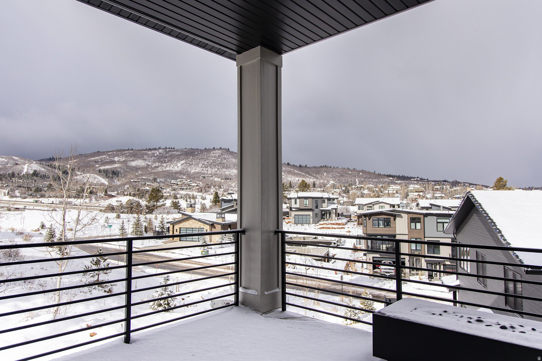 DISCOVERY RIDGE - Residential