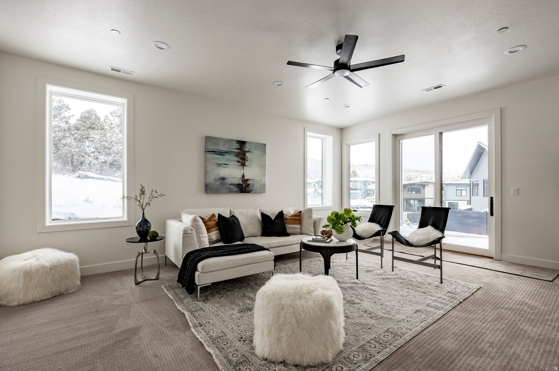 DISCOVERY RIDGE - Residential