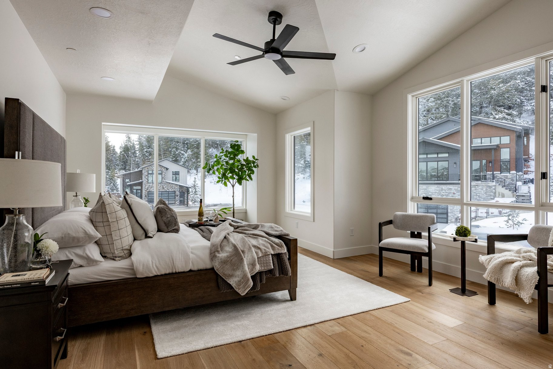 DISCOVERY RIDGE - Residential