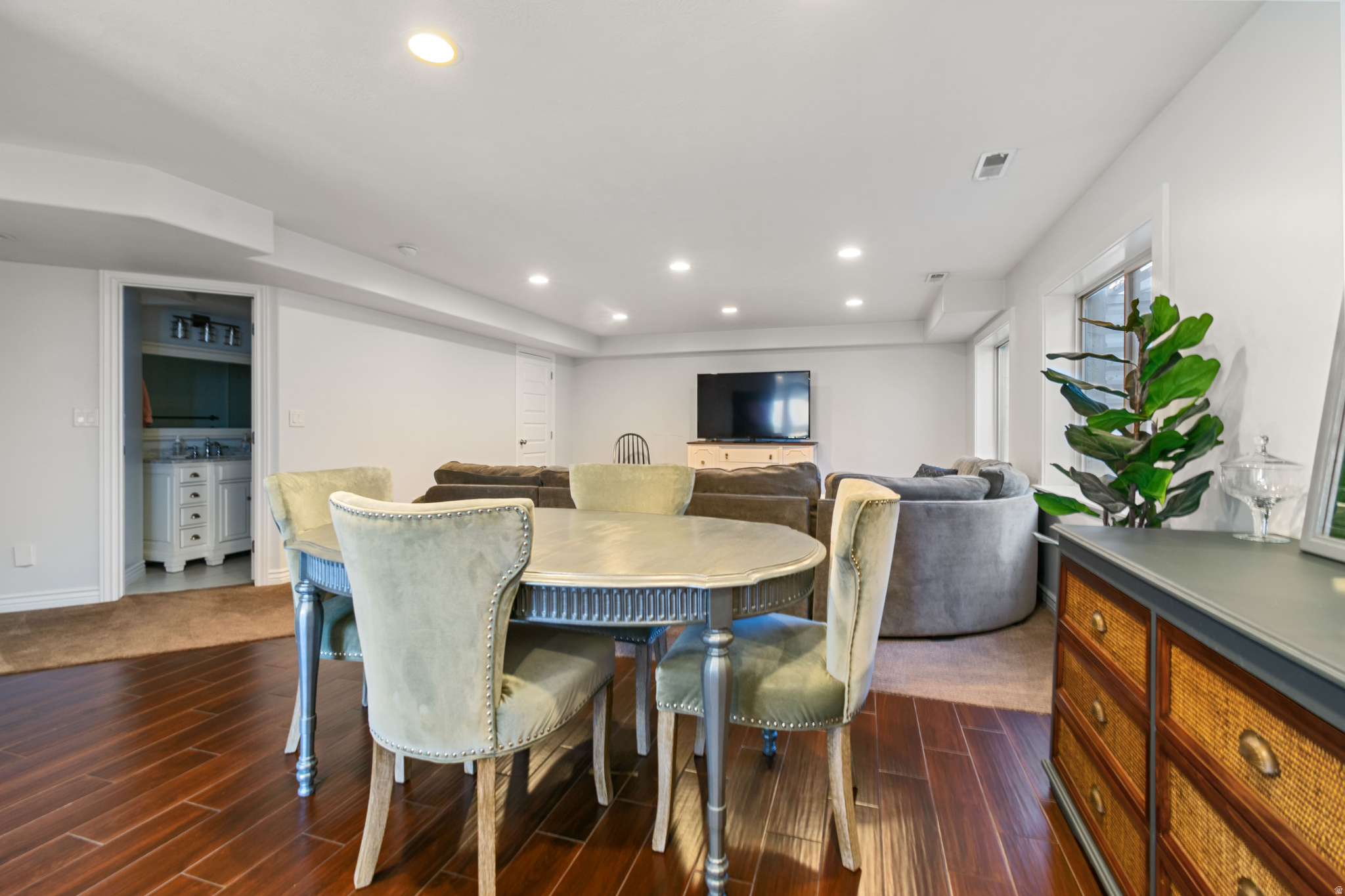 SILVERCREST ESTATES - Residential