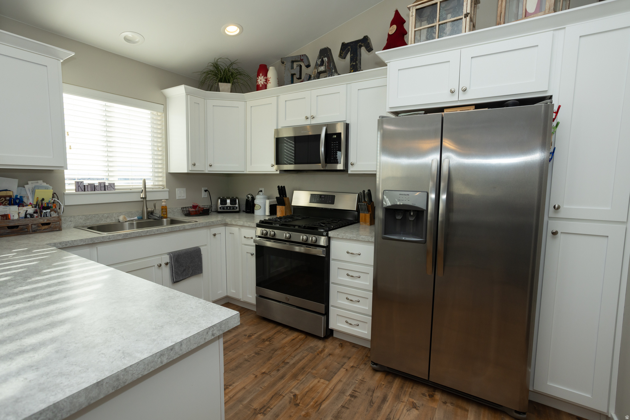 POULSON ESTATES - Residential