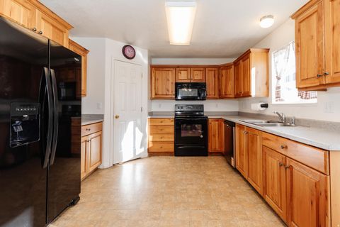 Tiny photo for 1076 E HYRUM BLVD, Hyrum, UT 84319 (MLS # 2129438)