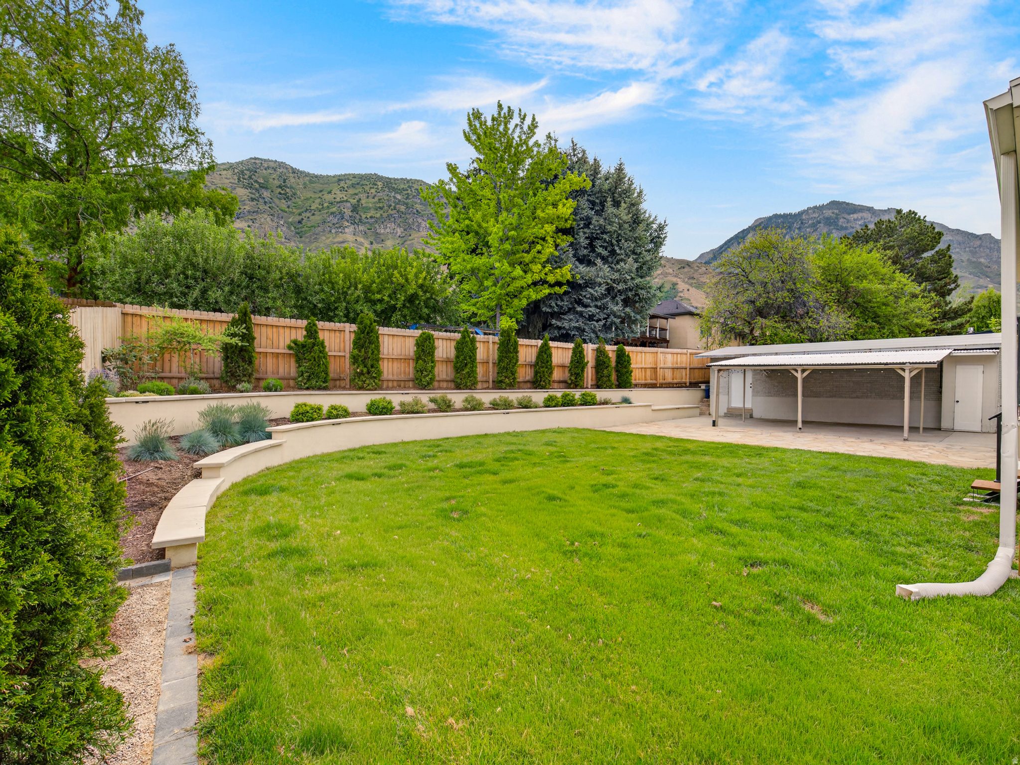 INDIAN HILLS - Residential