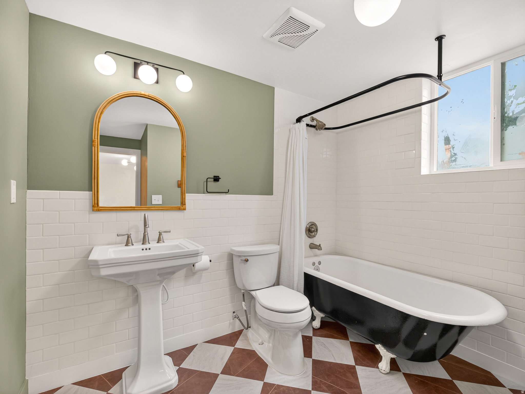 INDIAN HILLS - Residential