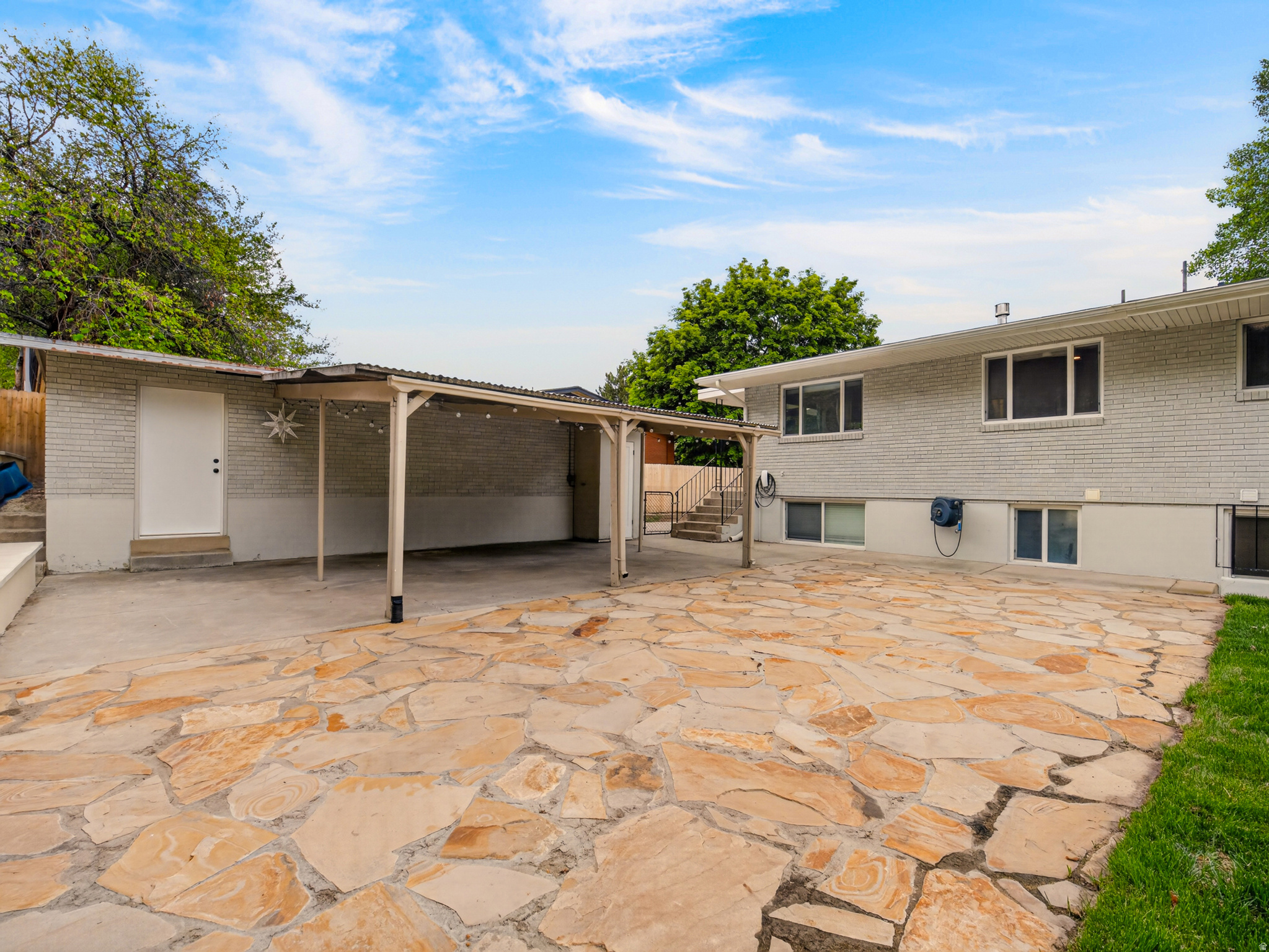 INDIAN HILLS - Residential