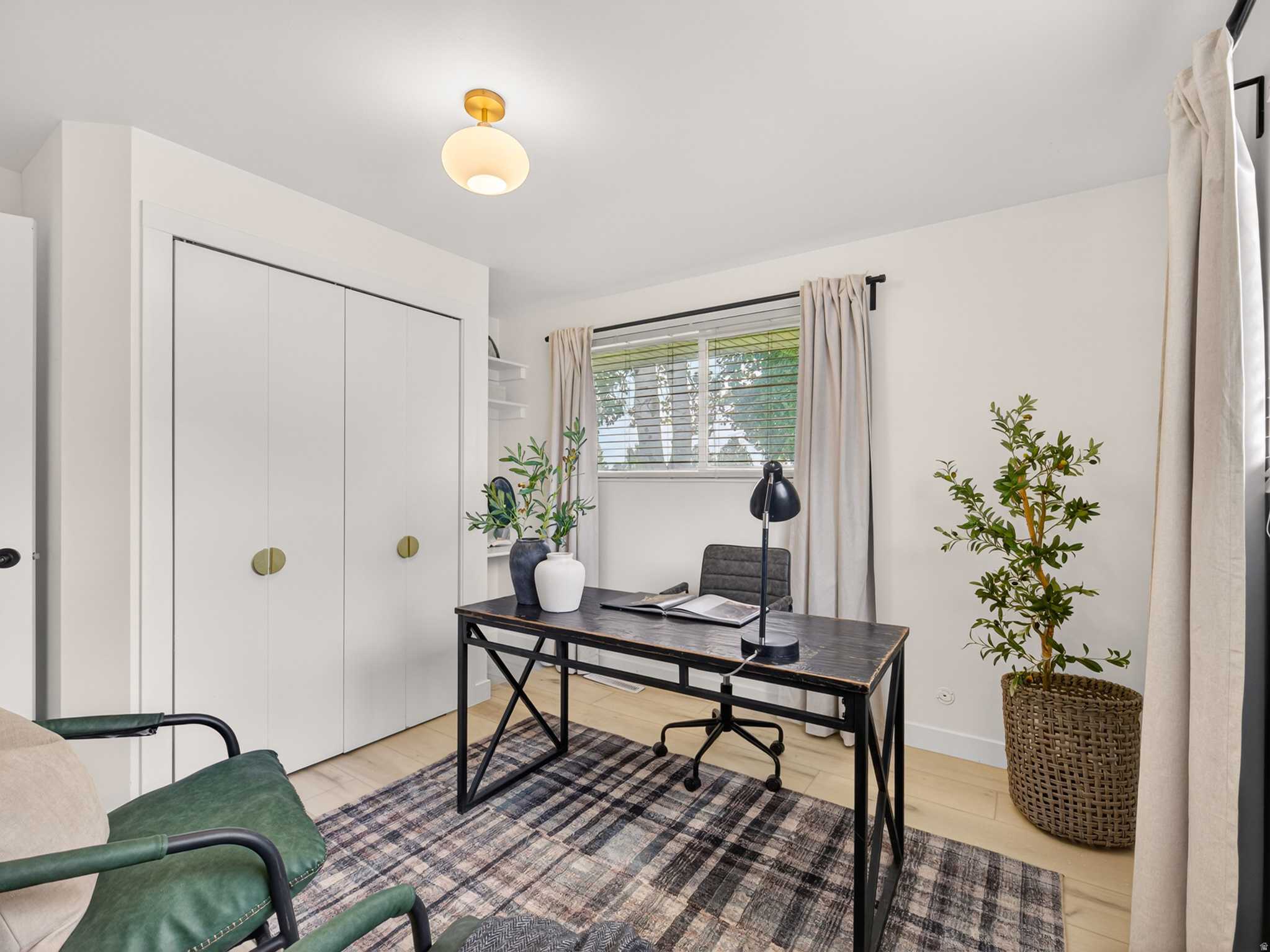 INDIAN HILLS - Residential