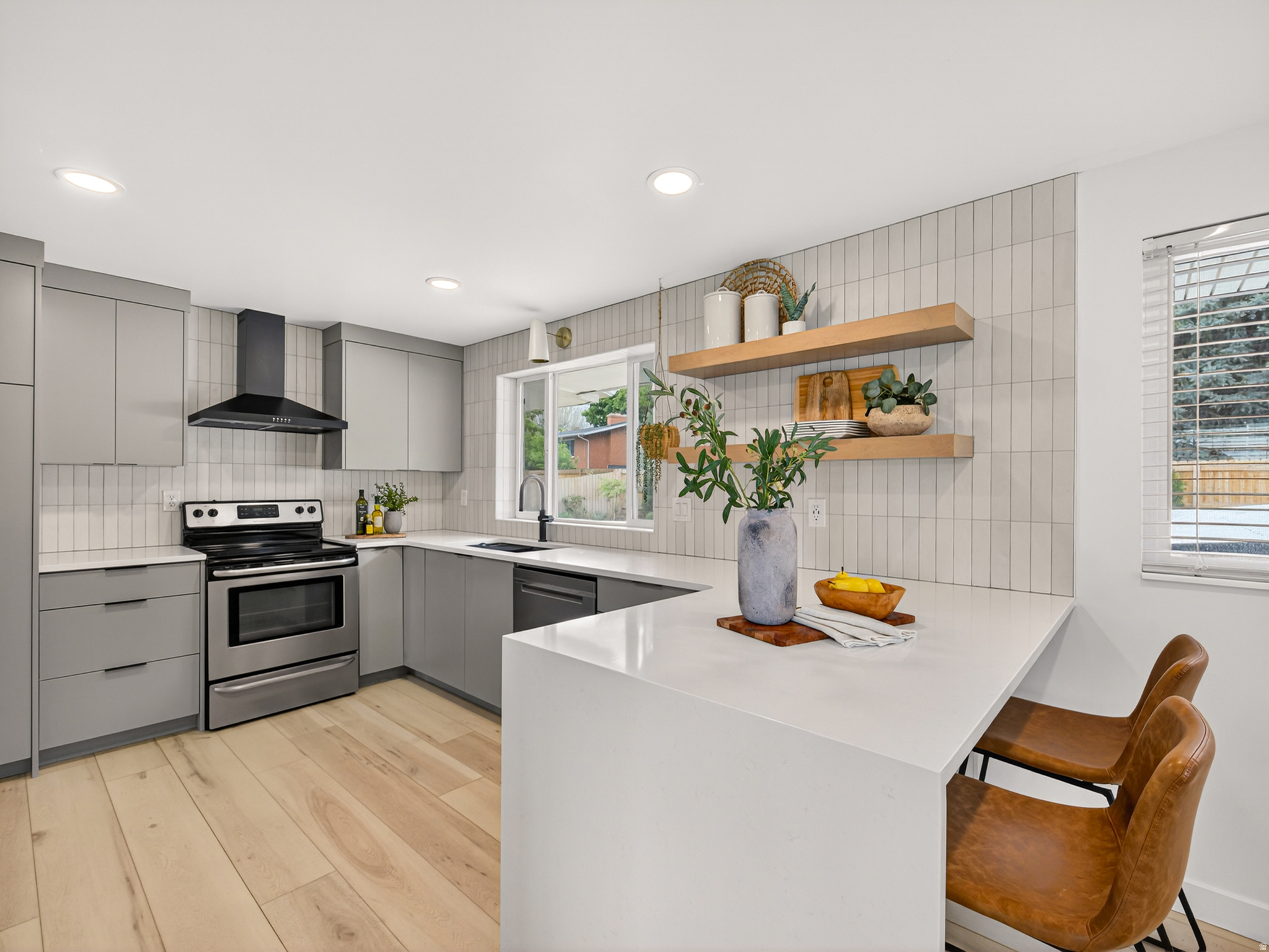 INDIAN HILLS - Residential