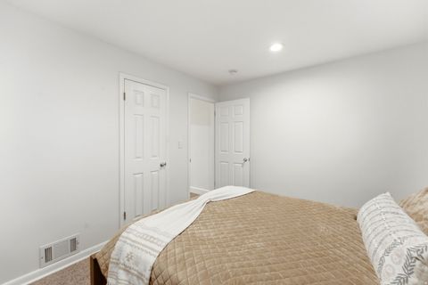 Tiny photo for 2418 E 2900 S, Millcreek, UT 84109 (MLS # 2148154)