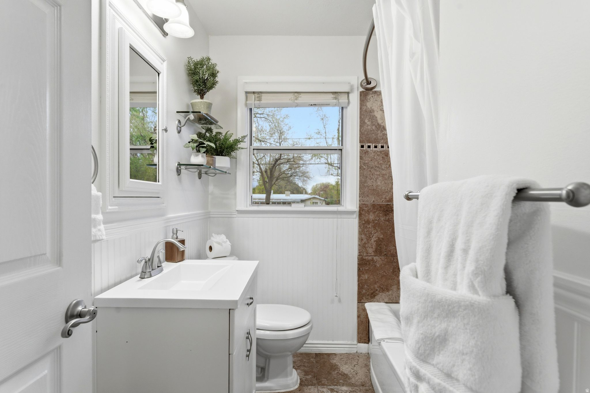 LAKEVIEW HEIGHTS AMD - Residential