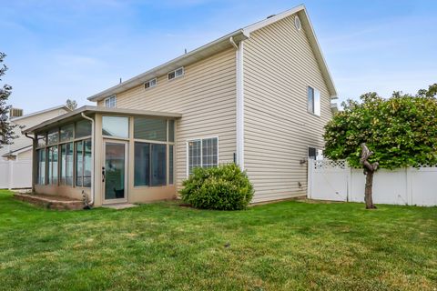 Tiny photo for 1756 N 2615 W, Clinton, UT 84015 (MLS # 2158630)
