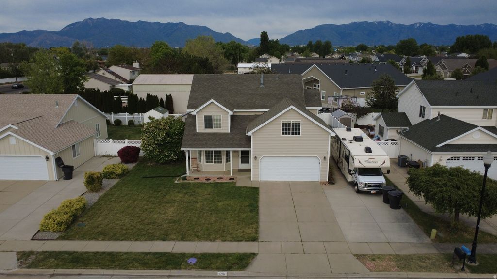 Photo of 1756 N 2615 W, Clinton, UT 84015 (MLS # 2158630)