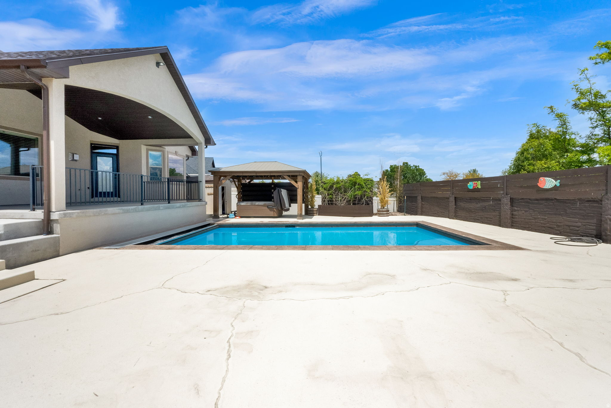 LINCOLN ESTATES # 5 - Residential
