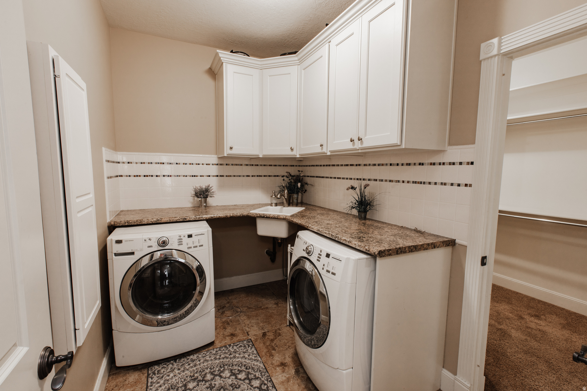 LINCOLN ESTATES # 5 - Residential