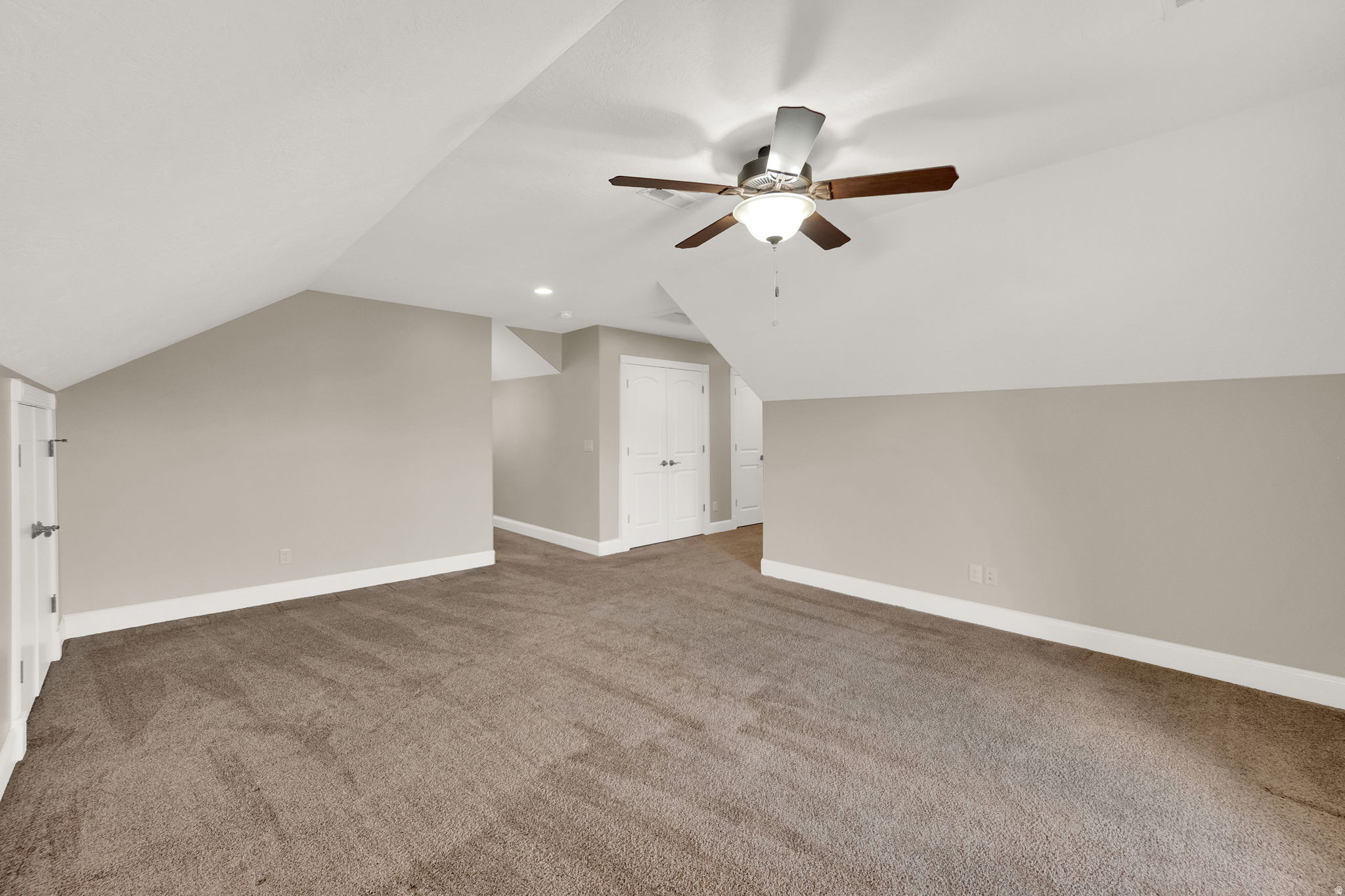 LINCOLN ESTATES # 5 - Residential