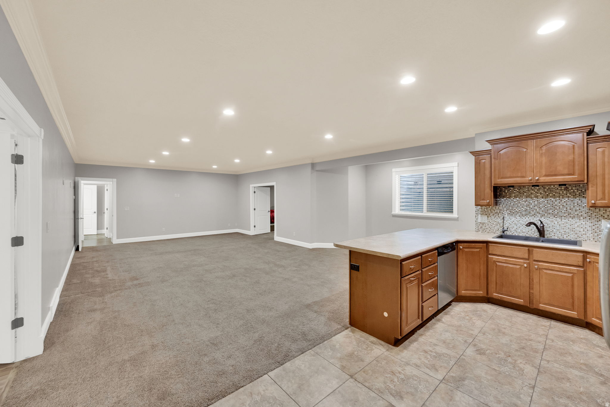LINCOLN ESTATES # 5 - Residential