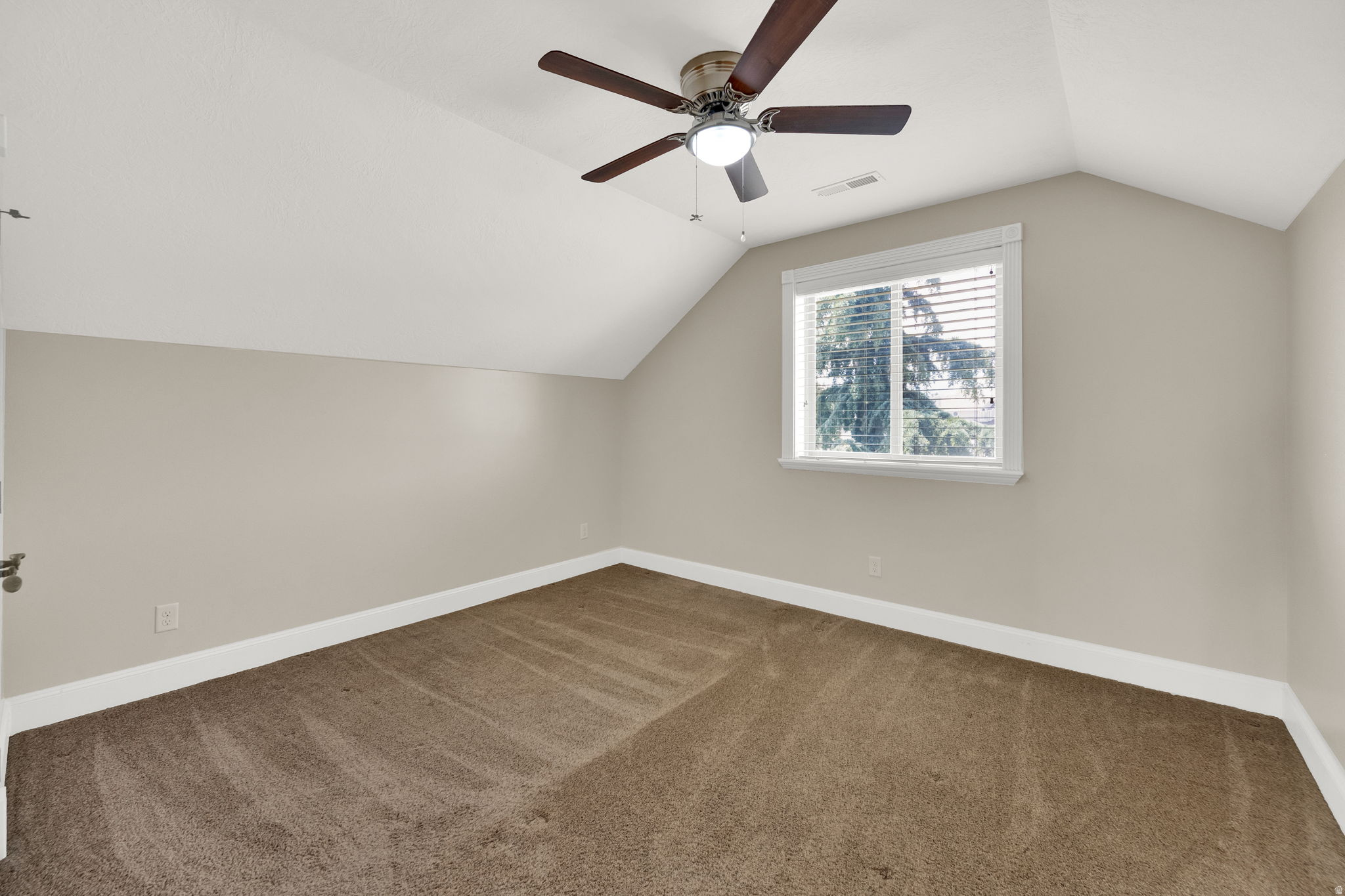 LINCOLN ESTATES # 5 - Residential