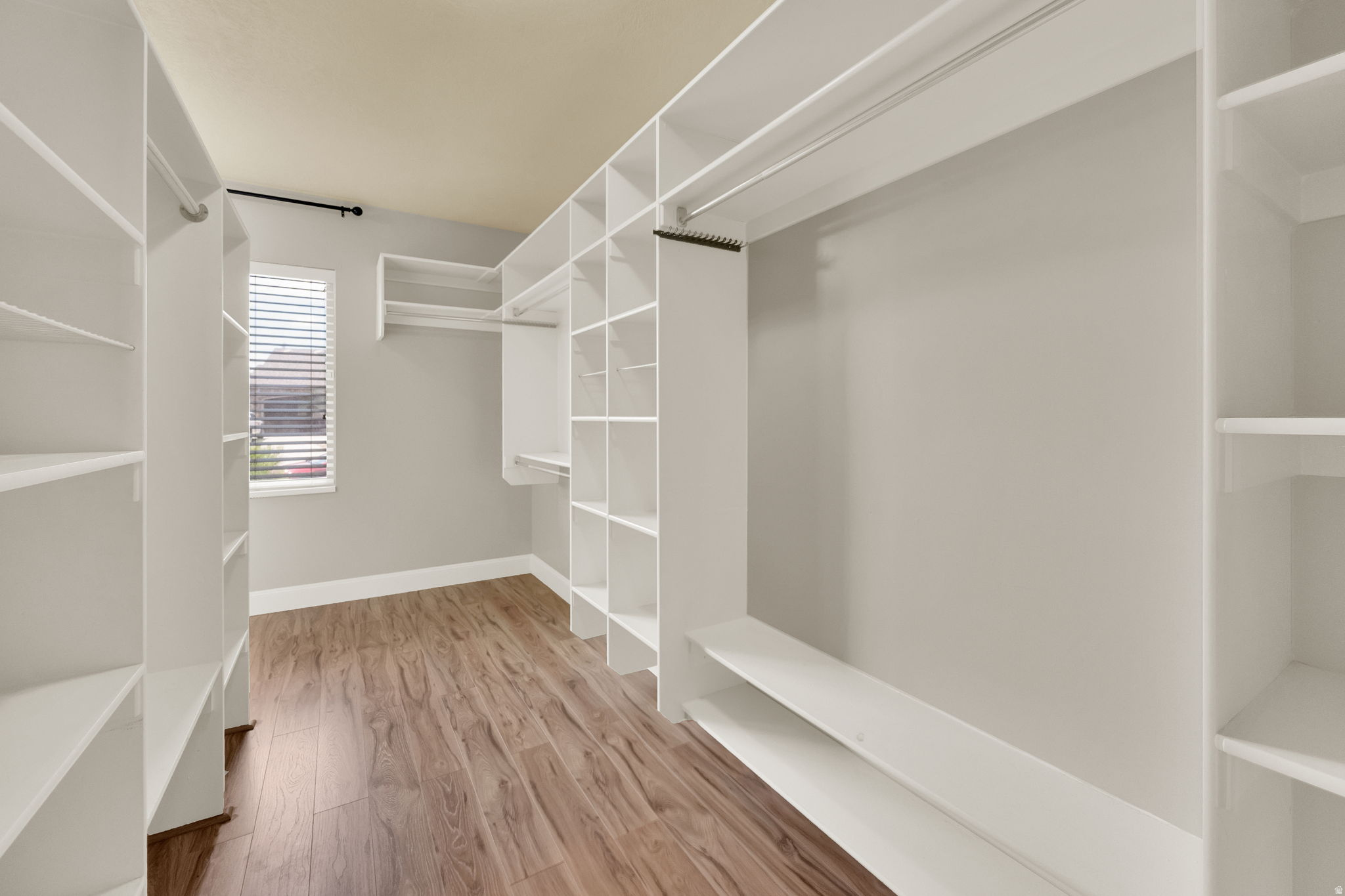 LINCOLN ESTATES # 5 - Residential