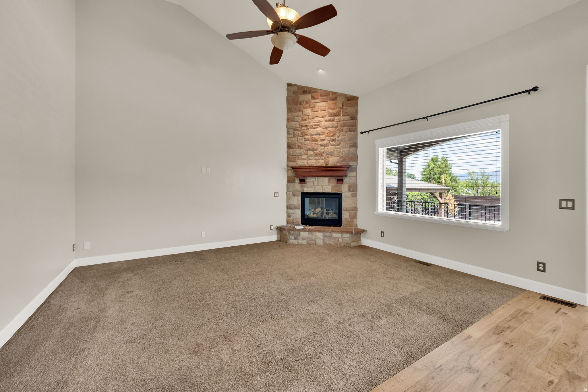 LINCOLN ESTATES # 5 - Residential