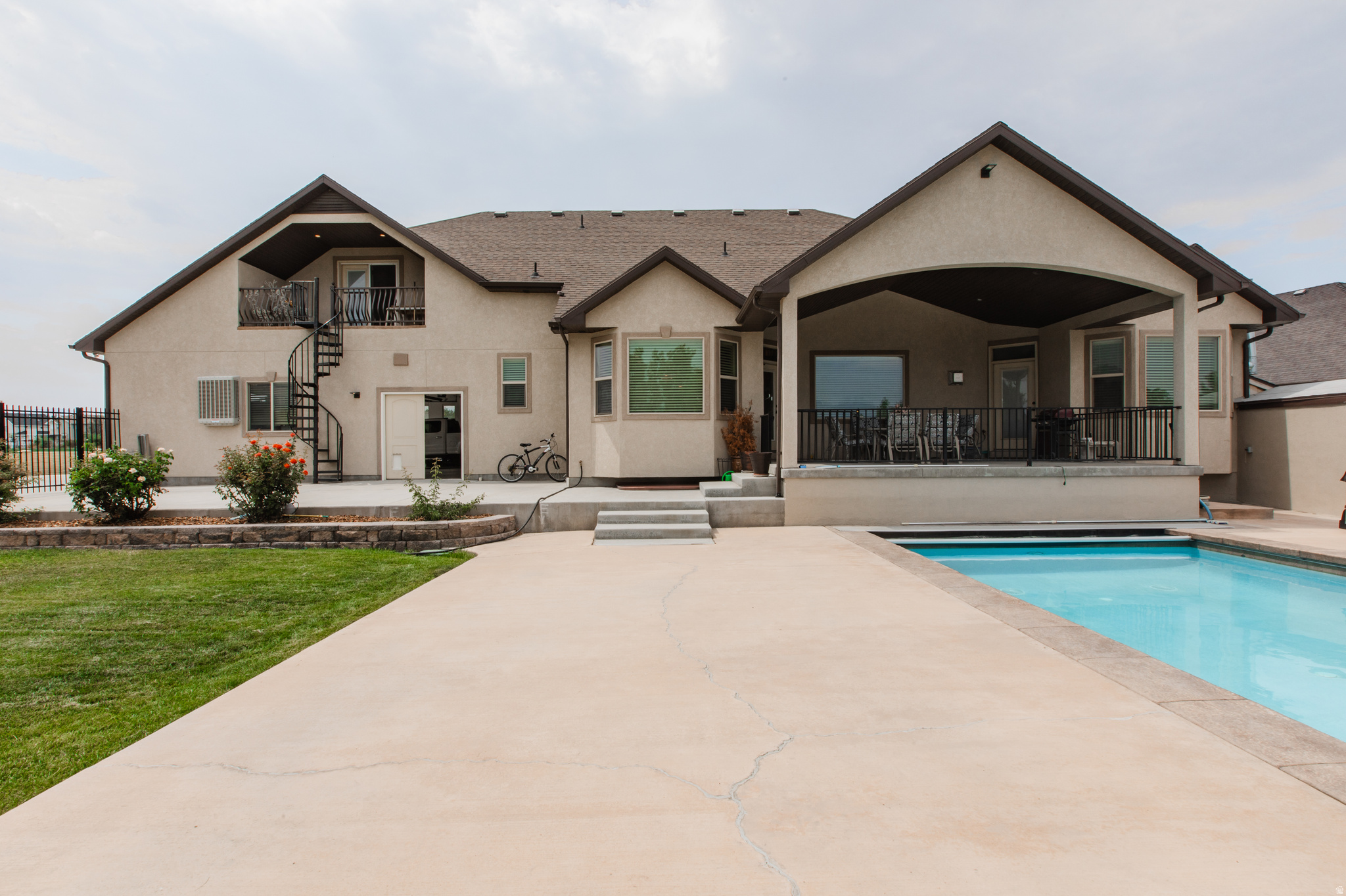 LINCOLN ESTATES # 5 - Residential