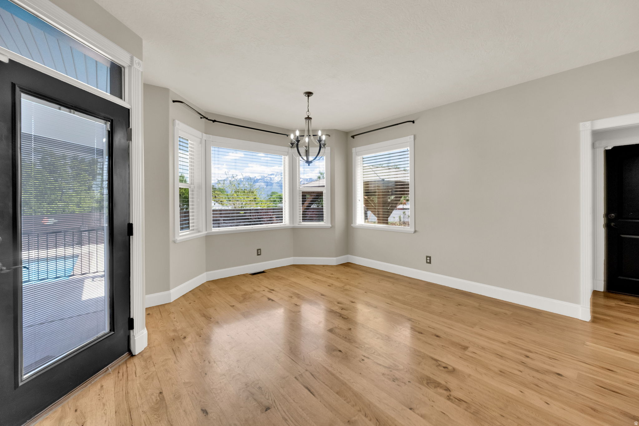 LINCOLN ESTATES # 5 - Residential