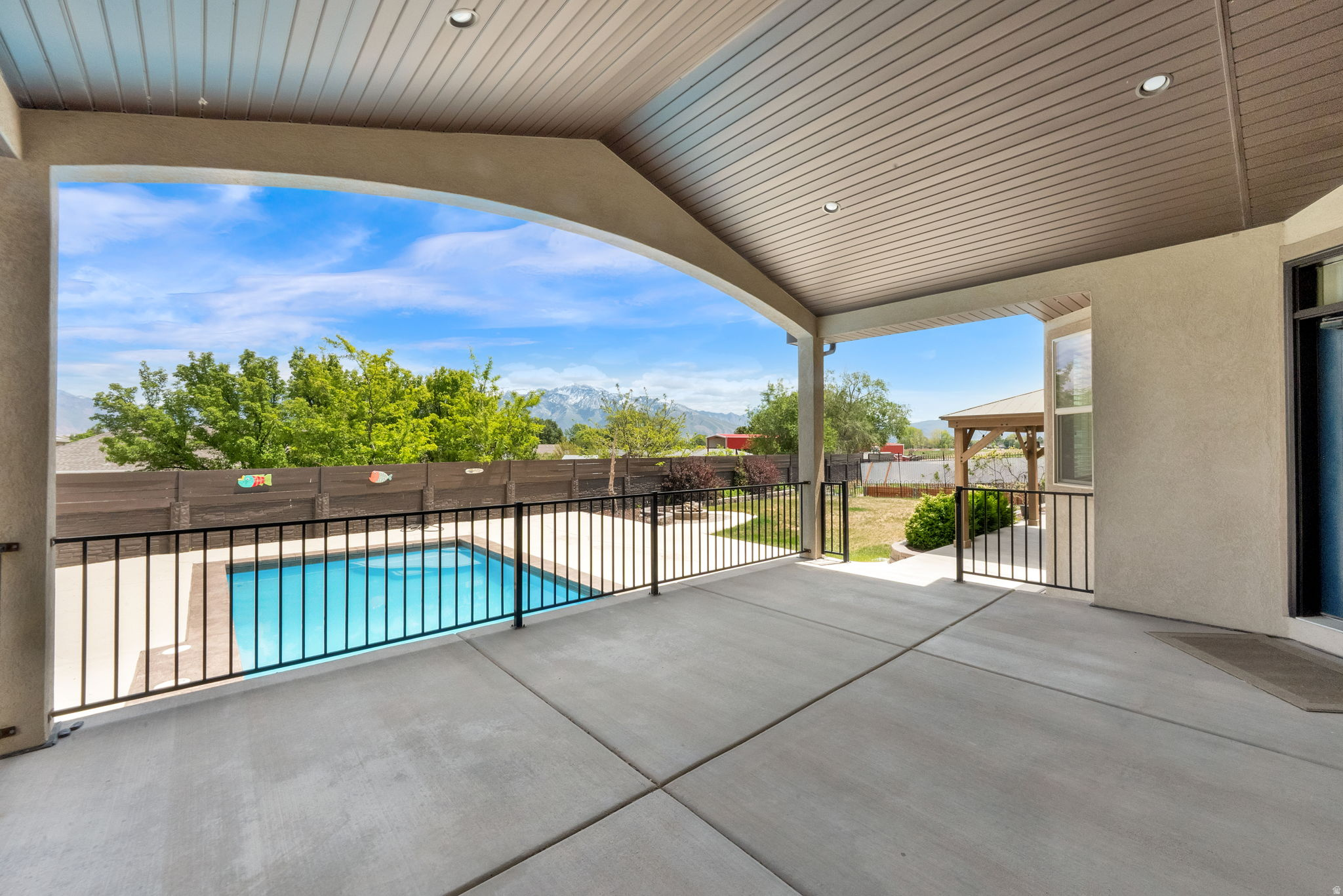 LINCOLN ESTATES # 5 - Residential