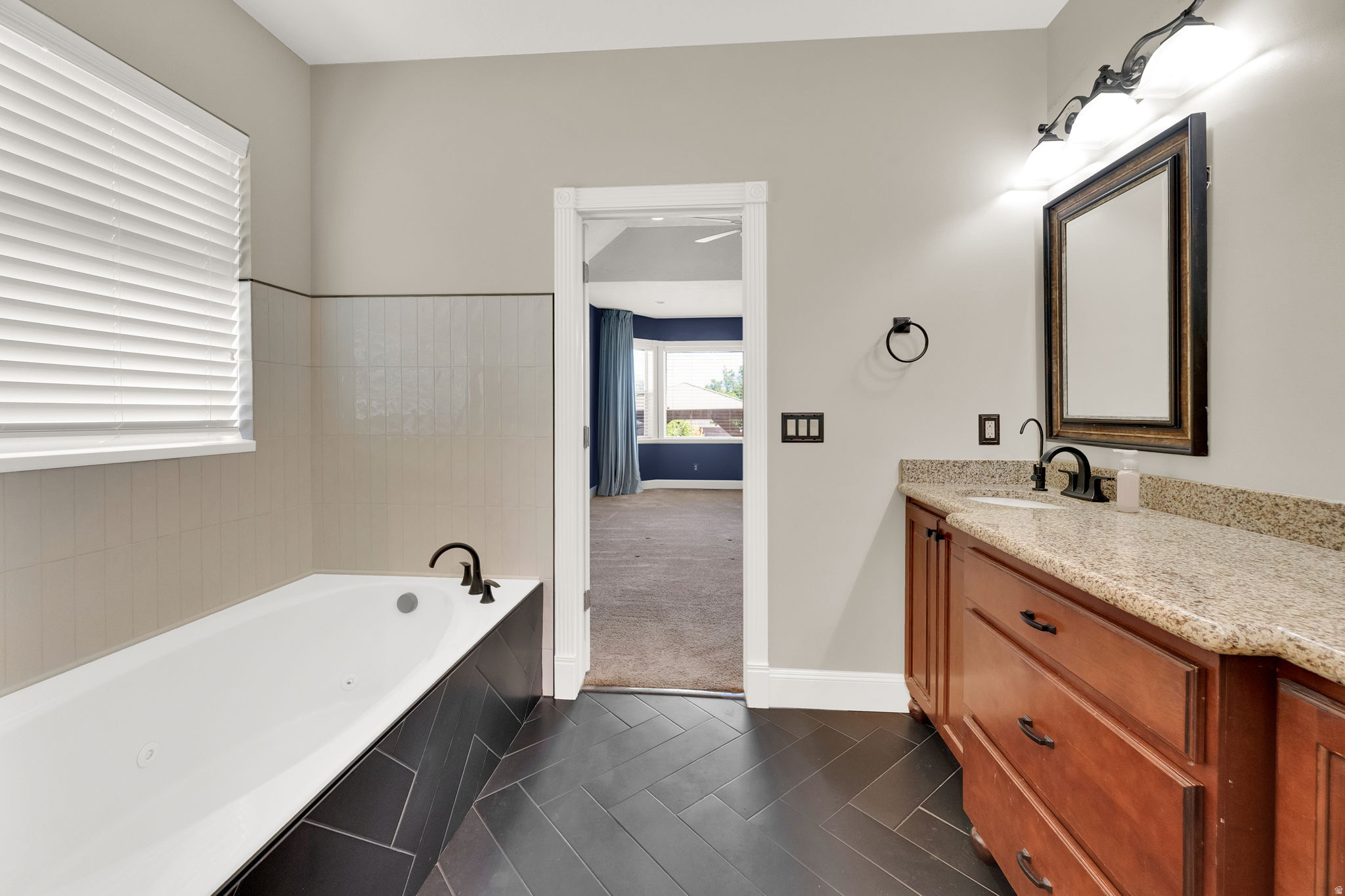 LINCOLN ESTATES # 5 - Residential