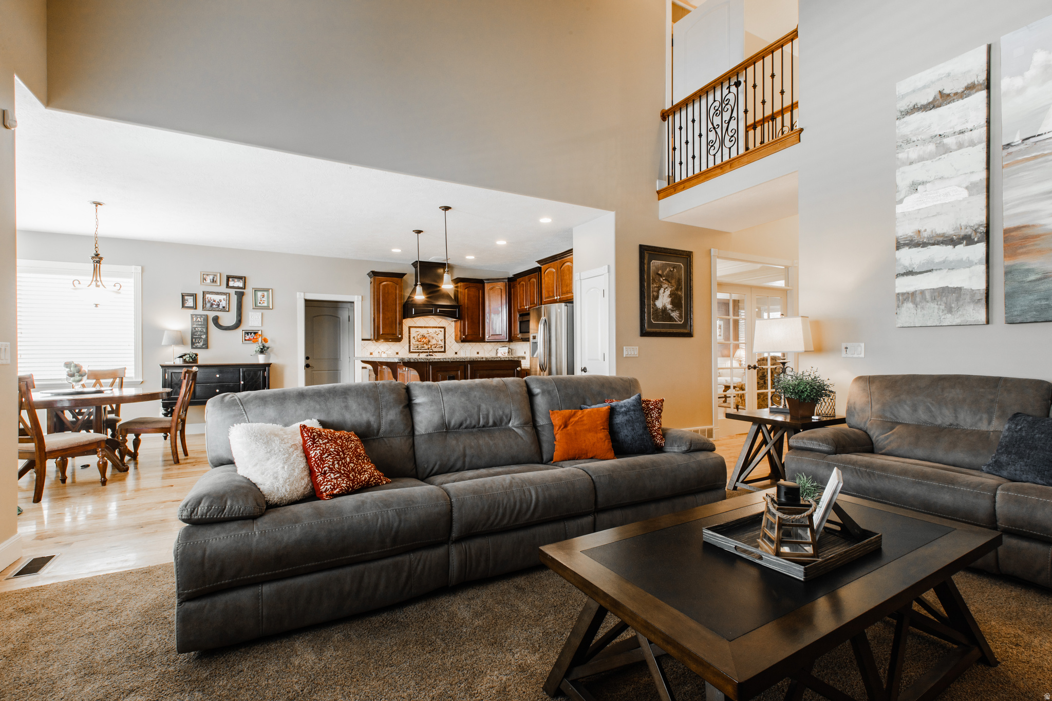 LINCOLN ESTATES # 5 - Residential