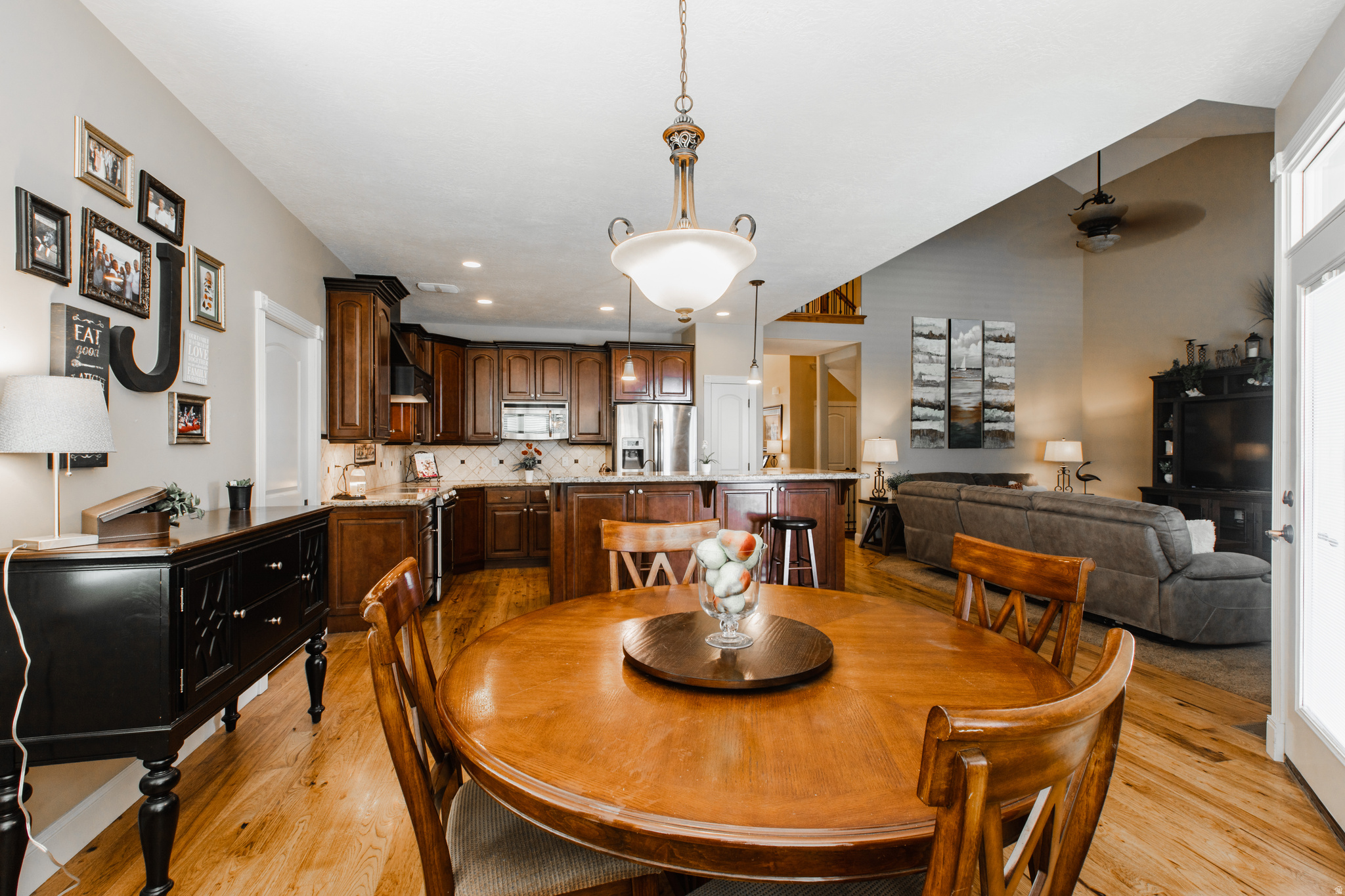 LINCOLN ESTATES # 5 - Residential