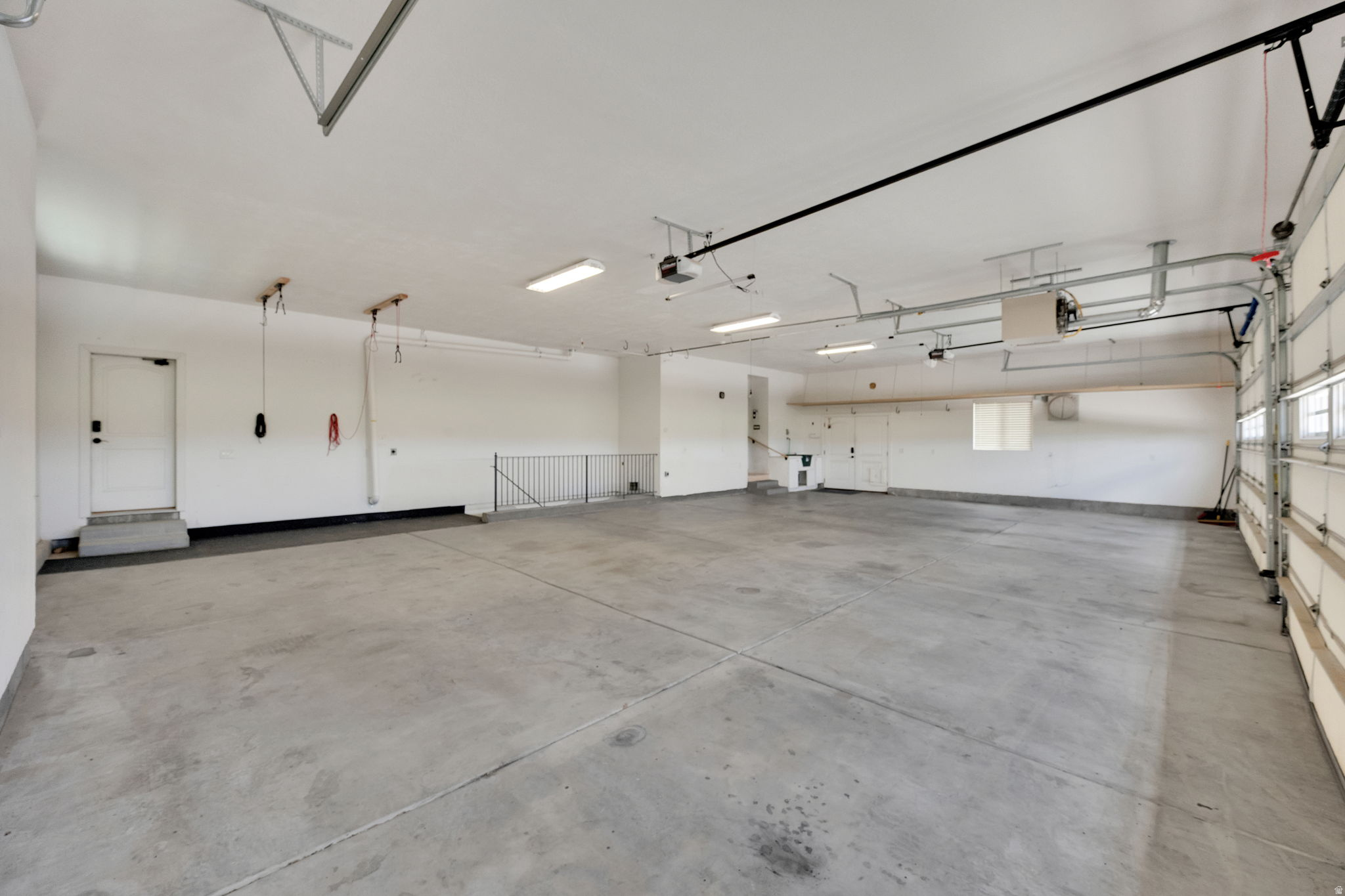 LINCOLN ESTATES # 5 - Residential