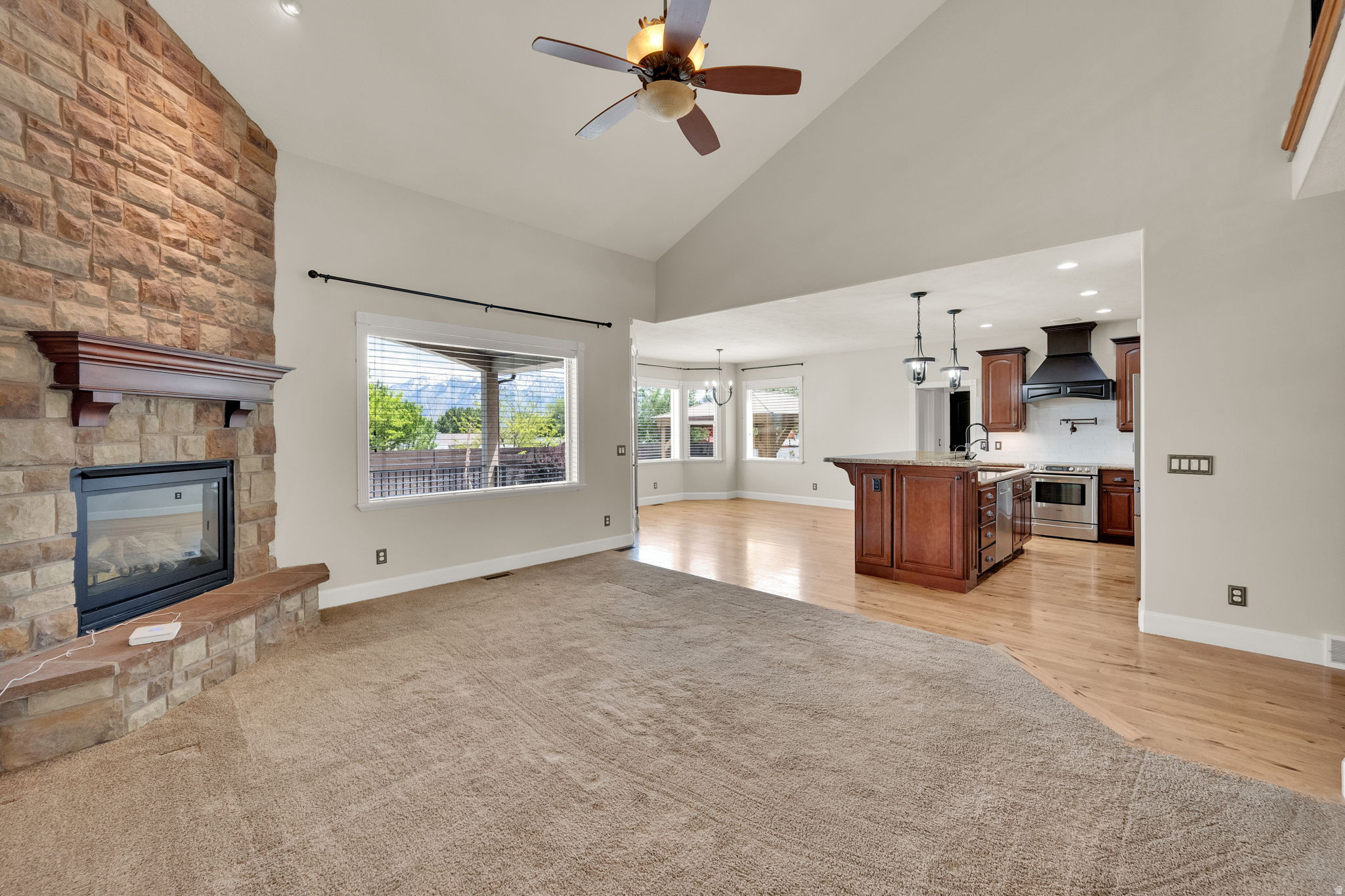 LINCOLN ESTATES # 5 - Residential