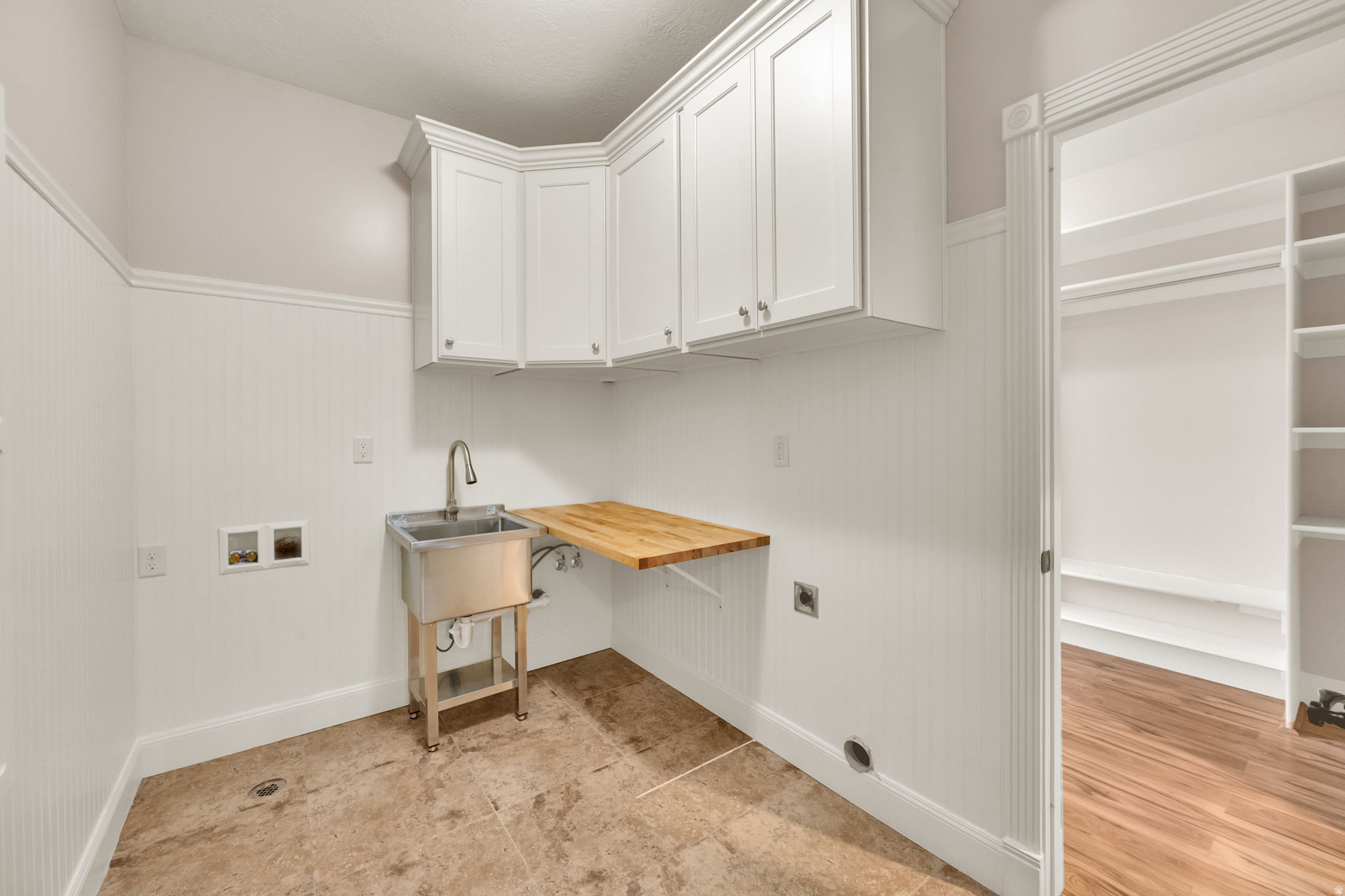 LINCOLN ESTATES # 5 - Residential