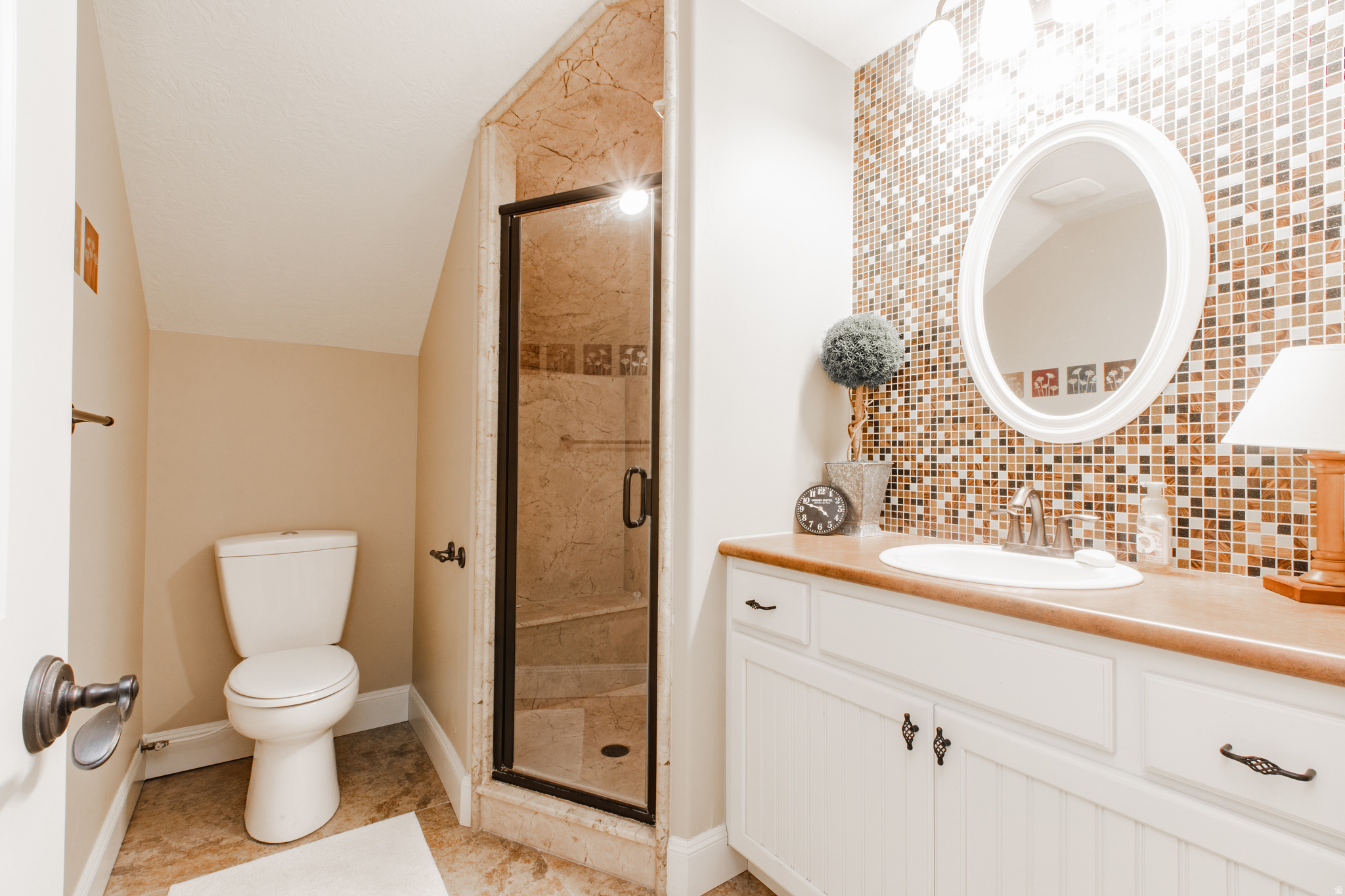 LINCOLN ESTATES # 5 - Residential