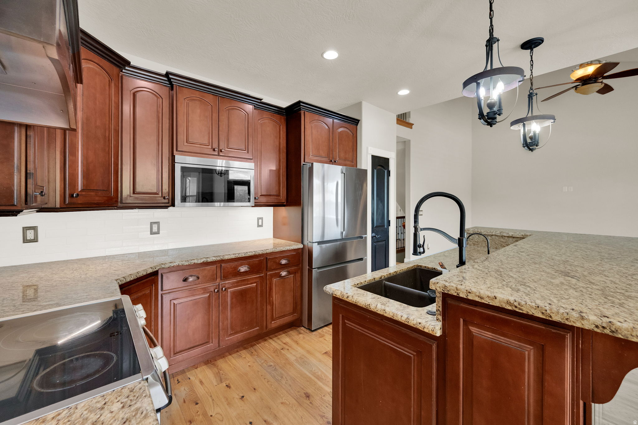 LINCOLN ESTATES # 5 - Residential