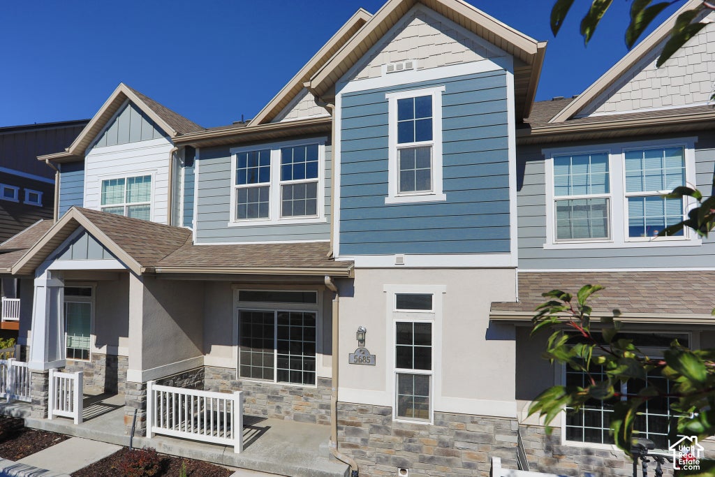 Photo of 5685 W PELICAN RIDGE LN, West Valley City, UT 84118 (MLS # 2192158)