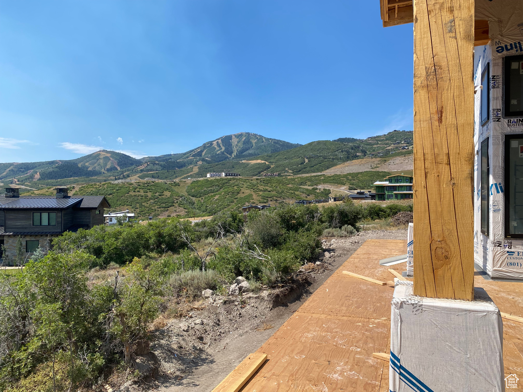 AMANTI LAGO - Residential