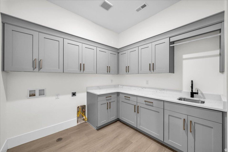 MAPLE ESTATES PH 5 - Residential