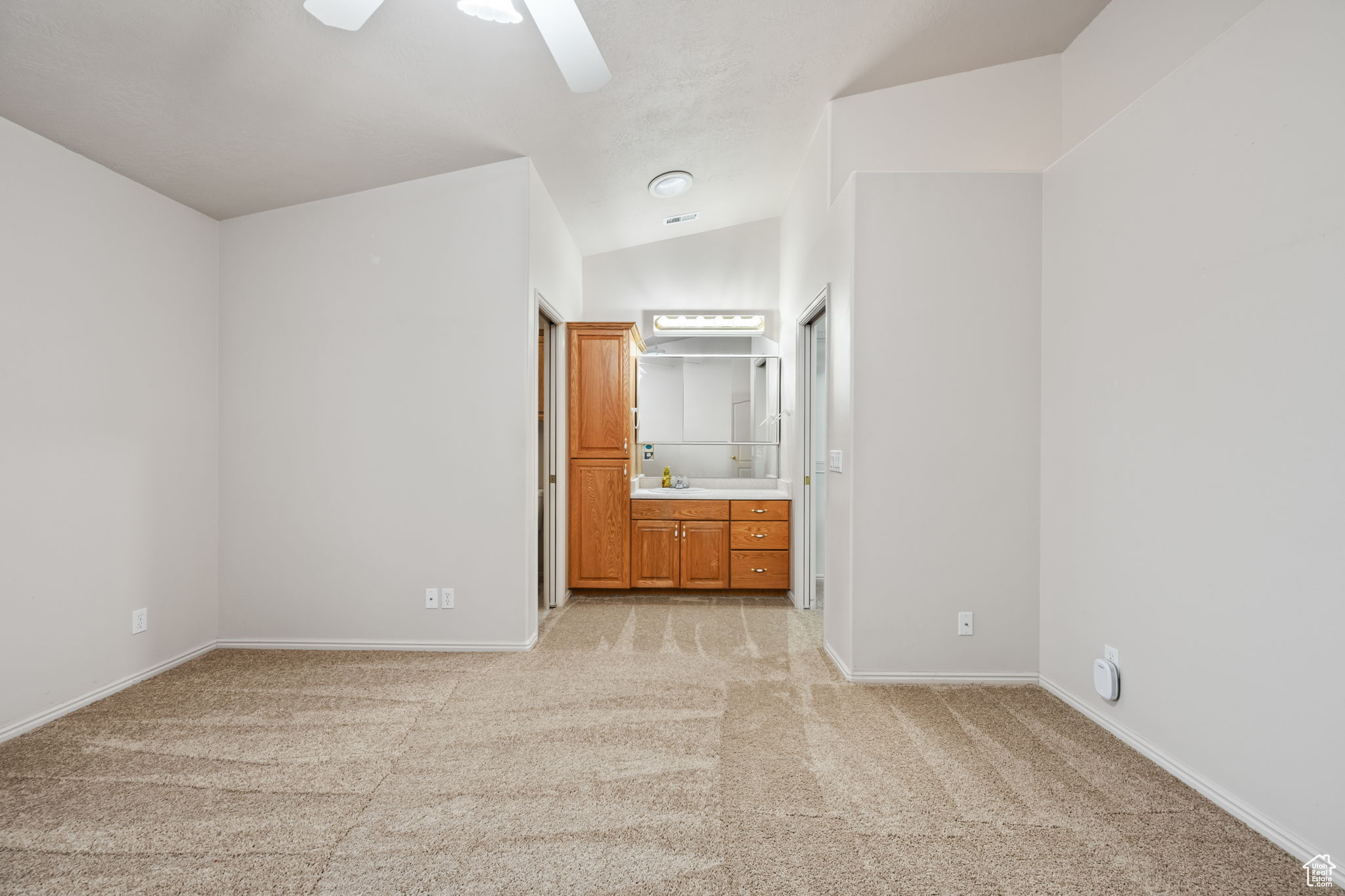 PADRE LAKES TH 5 - Residential