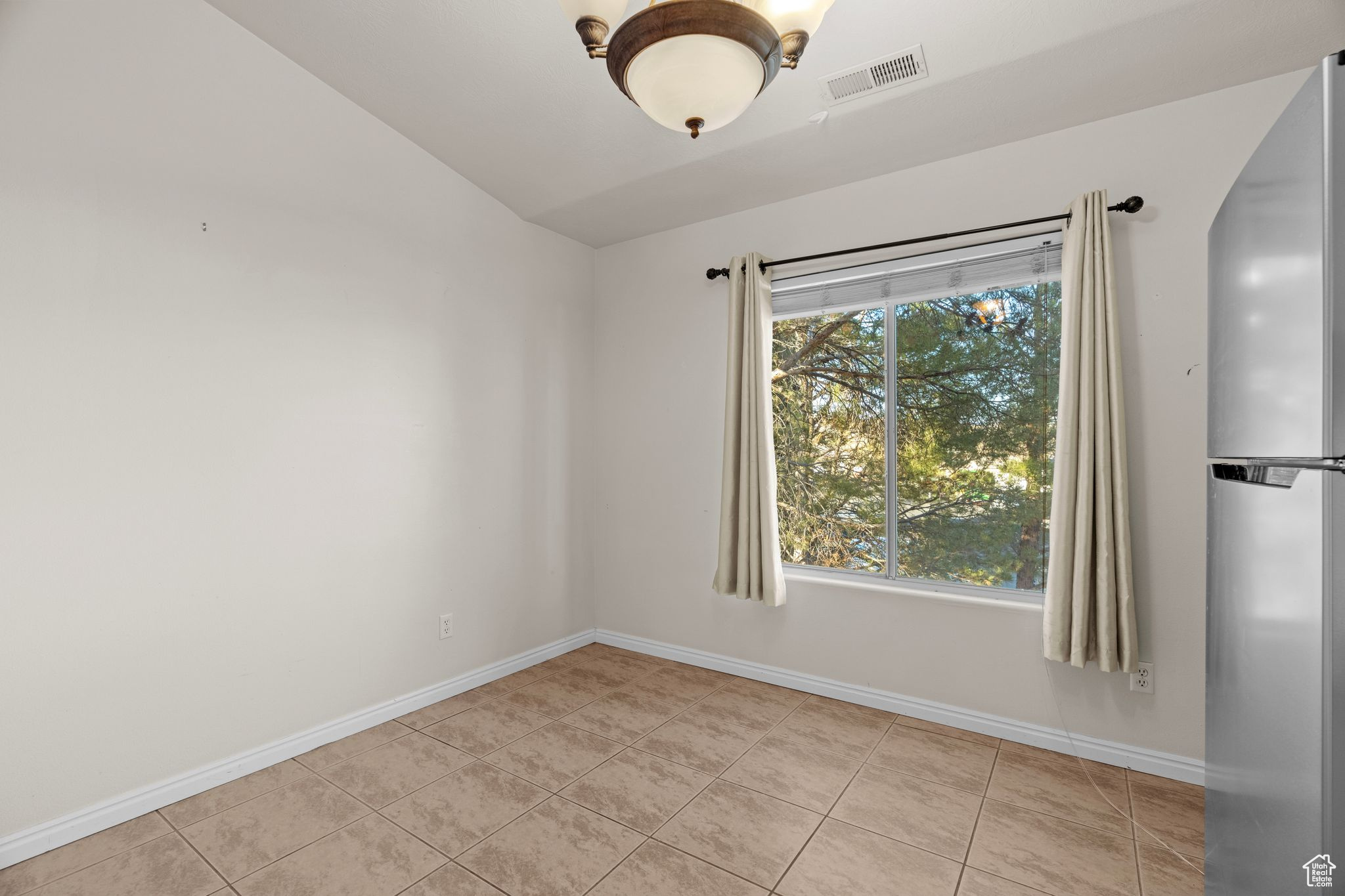 CANYON RIDGE - Residential